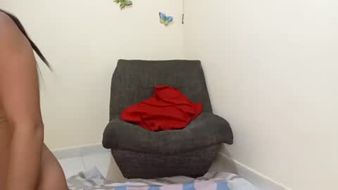 yonata874277 online show from July 4, 7:03 am