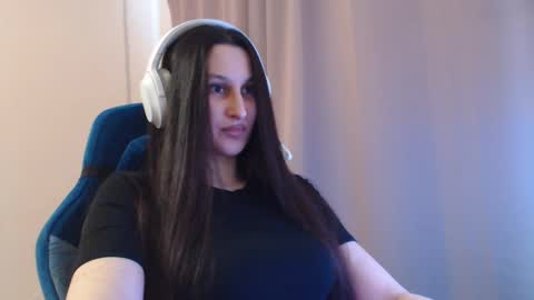 Sophie online show from March 27, 2:06 pm