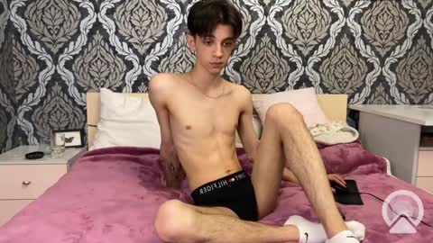 Snapshot of yoo_dee_ohh chatting on December 17, 11:17 am Yoo Dee Ohh online show from December 17, 11:17 am