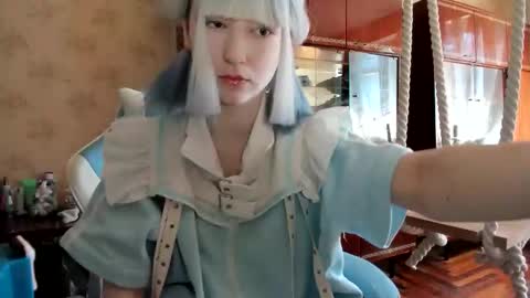Yoonhee Kiss online show from September 15, 9:20 am