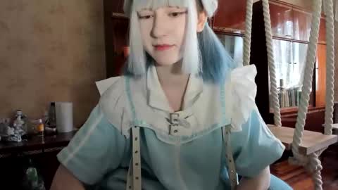 Yoonhee Kiss online show from September 16, 9:32 am