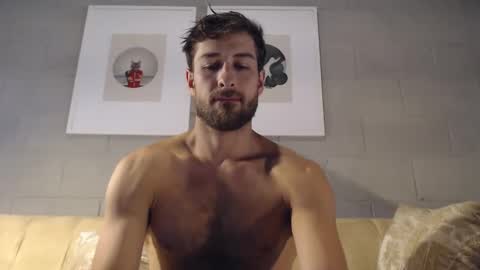 Yoooups online show from November 2, 9:39 pm