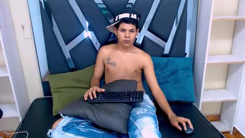 Yordi online show from October 25, 12:23 pm