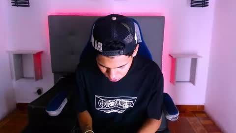 Yordi online show from December 15, 6:39 am