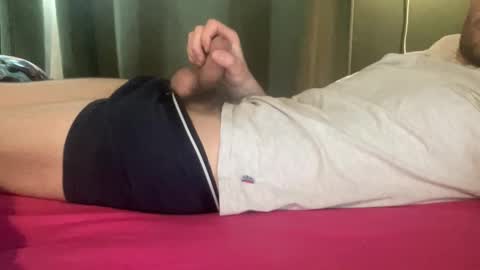 Snapshot of yordoni1010 chatting on April 9, 10:53 am dave greg online show from April 9, 10:53 am