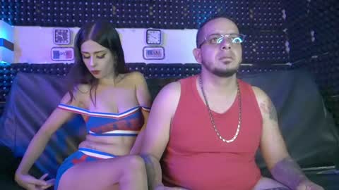 dulceandyors online show from December 18, 8:47 pm