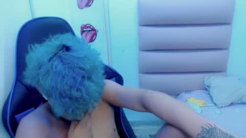 Snapshot of yosepp_ chatting on January 14, 9:45 am YOSEP online show from January 14, 9:45 am