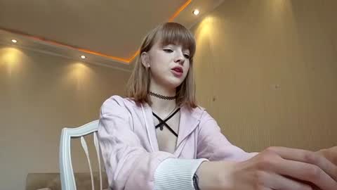 yoshiezerbel online show from June 14, 4:20 pm