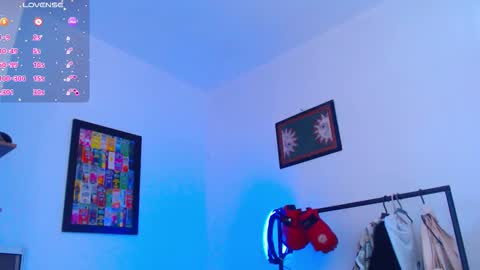 Snapshot of yosoy_enzo2020 chatting on February 11, 1:27 pm Enzo online show from February 11, 1:27 pm