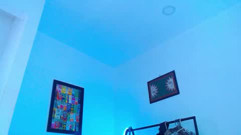 Snapshot of yosoy_enzo2020 chatting on February 22, 1:53 pm Enzo online show from February 22, 1:53 pm