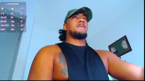 Snapshot of yosoy_enzo2020 chatting on April 1, 5:08 am Enzo online show from April 1, 5:08 am