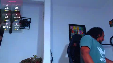 Snapshot of yosoy_enzo2020 chatting on April 14, 3:34 am Enzo online show from April 14, 3:34 am