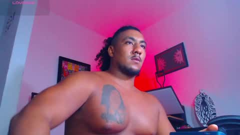 Snapshot of yosoy_enzo2020 chatting on May 6, 3:46 am Enzo online show from May 6, 3:46 am