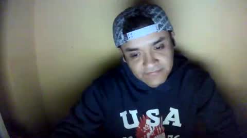 Snapshot of yosue015 chatting on January 26, 7:42 am yosue online show from January 26, 7:42 am