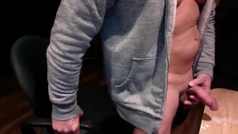 Snapshot of you234 chatting on April 9, 5:40 am you234 online show from April 9, 5:40 am