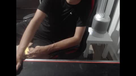 Snapshot of you_are_what_i_need chatting on March 8, 8:40 am you_are_what_i_need online show from March 8, 8:40 am