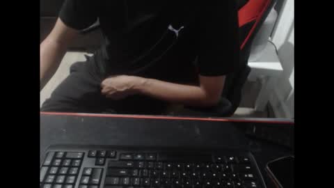 Snapshot of you_are_what_i_need chatting on March 9, 5:44 am you_are_what_i_need online show from March 9, 5:44 am