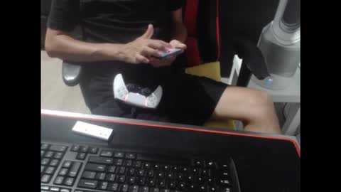 Snapshot of you_are_what_i_need chatting on March 17, 11:57 am you_are_what_i_need online show from March 17, 11:57 am