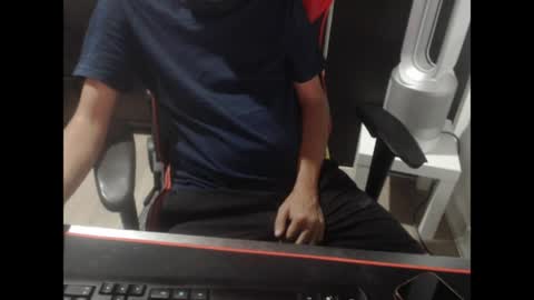 Snapshot of you_are_what_i_need chatting on March 23, 12:09 pm you_are_what_i_need online show from March 23, 12:09 pm