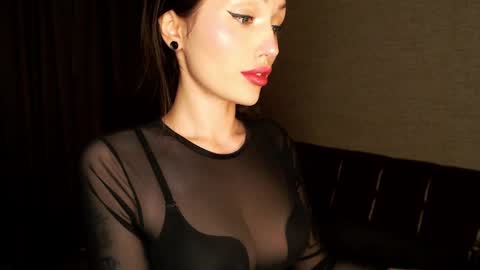 Snapshot of you_deserve chatting on January 23, 7:40 pm Sophie online show from January 23, 7:40 pm
