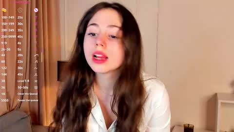 Elizabeth brunette -- Darline blonde  online show from September 16, 9:10 am