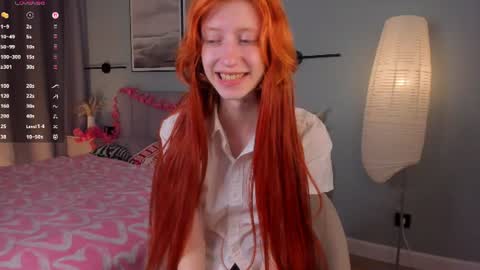 Elizabeth brunette -- Darline blonde  online show from July 17, 10:25 pm