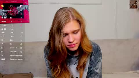 Elizabeth brunette -- Darline blonde  online show from July 26, 11:06 am