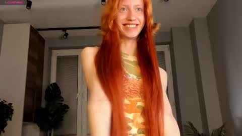 Elizabeth brunette -- Darline blonde  online show from July 29, 8:40 pm
