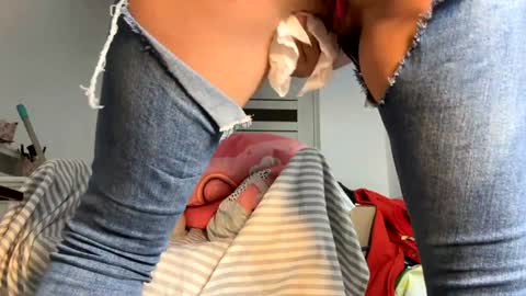 Snapshot of you_love_melisa chatting on December 11, 11:51 am private on 18 per minute start private 500 tokensOnlyfans online show from December 11, 11:51 am