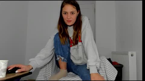 Snapshot of you_love_melisa chatting on December 4, 8:34 am private on 18 per minute start private 500 tokensOnlyfans online show from December 4, 8:34 am