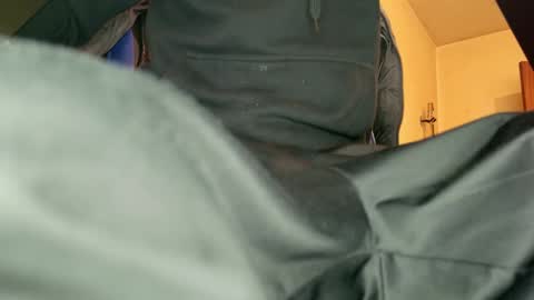 Snapshot of you_secret_boy chatting on December 15, 9:56 am you_secret_boy online show from December 15, 9:56 am