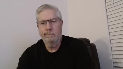 Colorado Guy Straight online show from December 29, 3:22 am