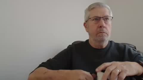 Colorado Guy Straight online show from January 1, 7:43 pm