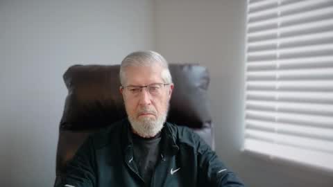 Colorado Guy Straight online show from October 26, 5:52 pm