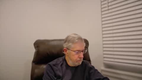 Colorado Guy Straight online show from November 4, 12:48 pm