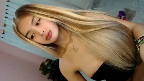 HAPPY BIRTHDAY TO ME online show from December 6, 7:43 am