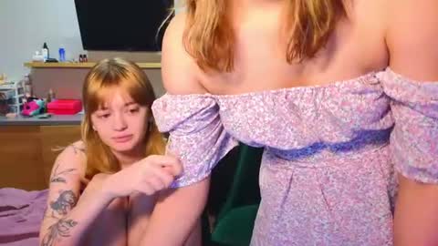 Anna and Luna online show from June 18, 4:55 pm