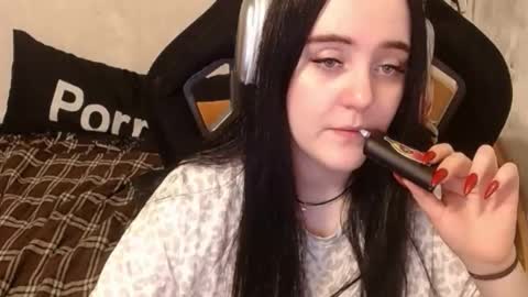 your_8a8y online show from November 6, 11:55 am