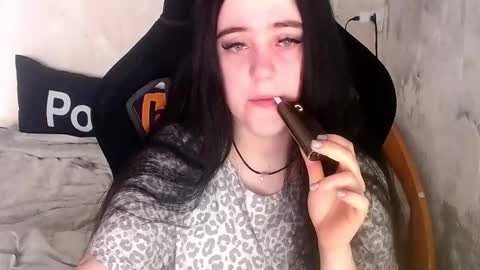 your_8a8y online show from February 11, 9:47 am