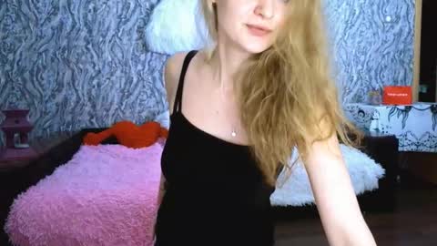 Secret identity online show from December 21, 11:39 am