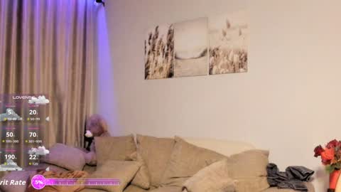 Camilla online show from November 28, 8:22 pm