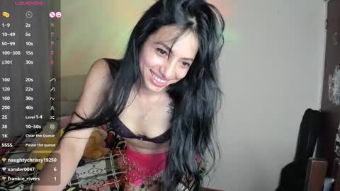 Snapshot of your_beck chatting on December 15, 7:34 am mia3 online show from December 15, 7:34 am