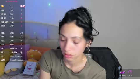 mia3 online show from December 20, 12:34 pm