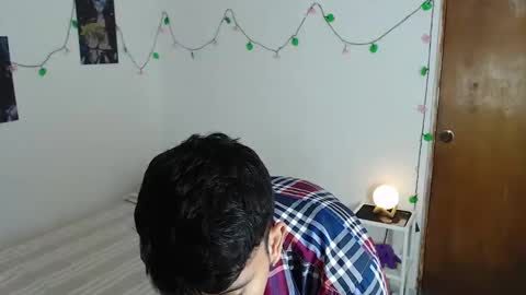 Snapshot of your_boy_hot chatting on December 8, 12:29 am your boy online show from December 8, 12:29 am