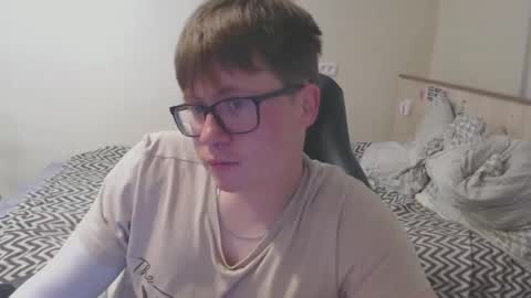 Max online show from May 24, 5:23 am