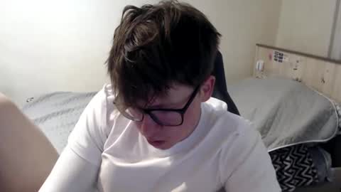 Max online show from June 5, 3:57 am