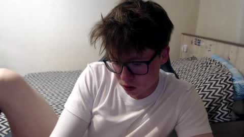Max online show from June 16, 3:14 pm