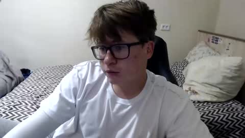 Max online show from August 7, 11:12 am