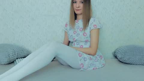 Lily online show from January 11, 4:48 am