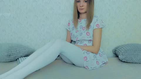 Lily online show from January 12, 5:13 am